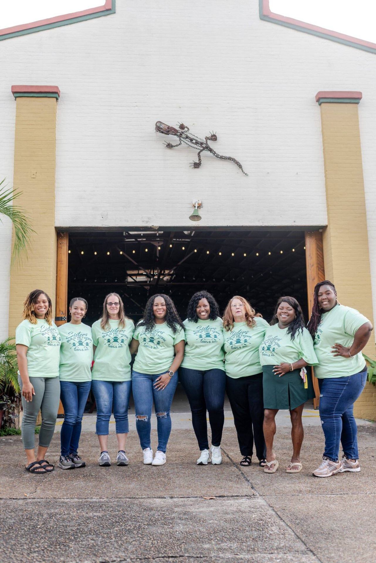 Sisters Build Network